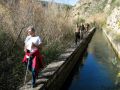 Caminando por el muro del canal