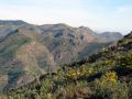 Inicio de la sierra Espadn con el  Font de Cabres a la derecha