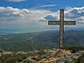 La vista desde una de las cruces con el Montg y el cabo Sant Antoni al fondo