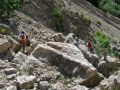 Grandes rocas nos cortan el paso