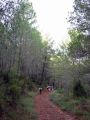 Bajando por pista hacia el barranco