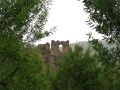 El castillo del Jinquer entre almendros